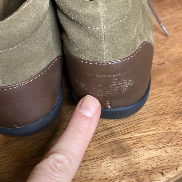 CLARKS Medora Sage Ankle Boot Size 7 - Picture 7 of 9